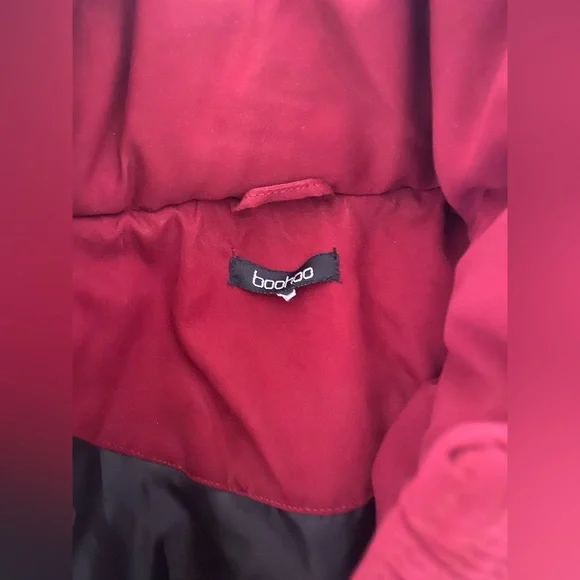 red/maroon puffer jacket! - Picture 2 of 4